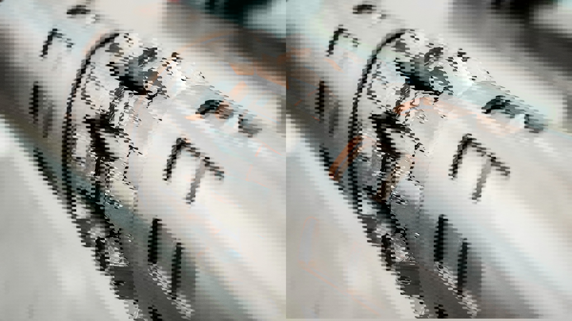 Close-up of the Welltec® Downhole Actuator (DHA), showing interlocking expandable blades for precise downhole mechanical operations.